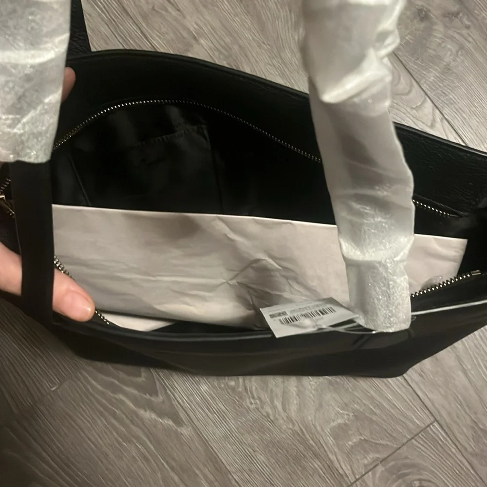 NWT Kate Spade black pebble leather tote Leila - Picture 6 of 8